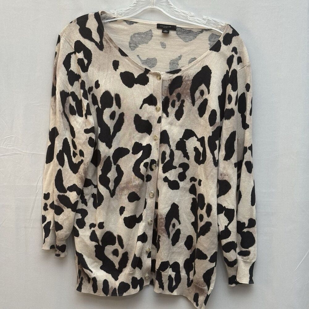 Ann Taylor XL Leopard Animal Print Cardigan Sweater Button Front Beige Black